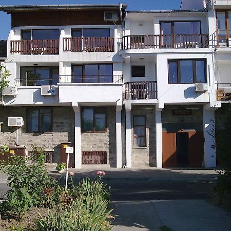 Guest House Tony 네세부르 외부 사진