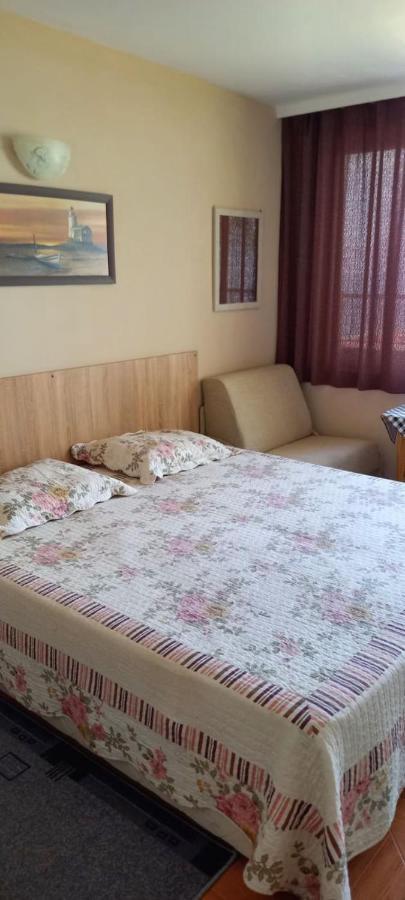 Guest House Tony 네세부르 외부 사진