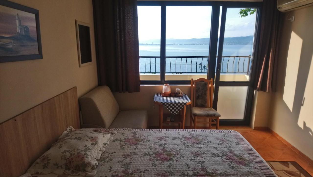 Guest House Tony 네세부르 외부 사진