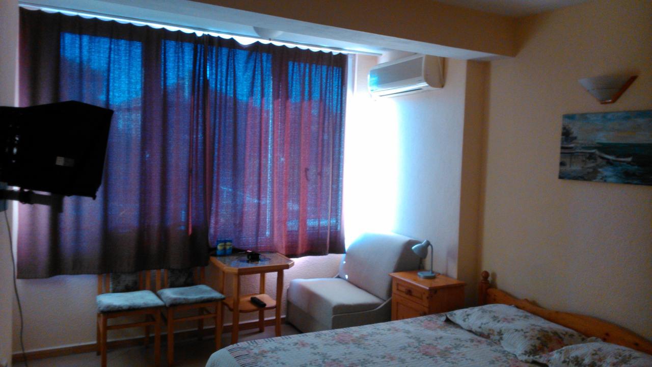 Guest House Tony 네세부르 외부 사진