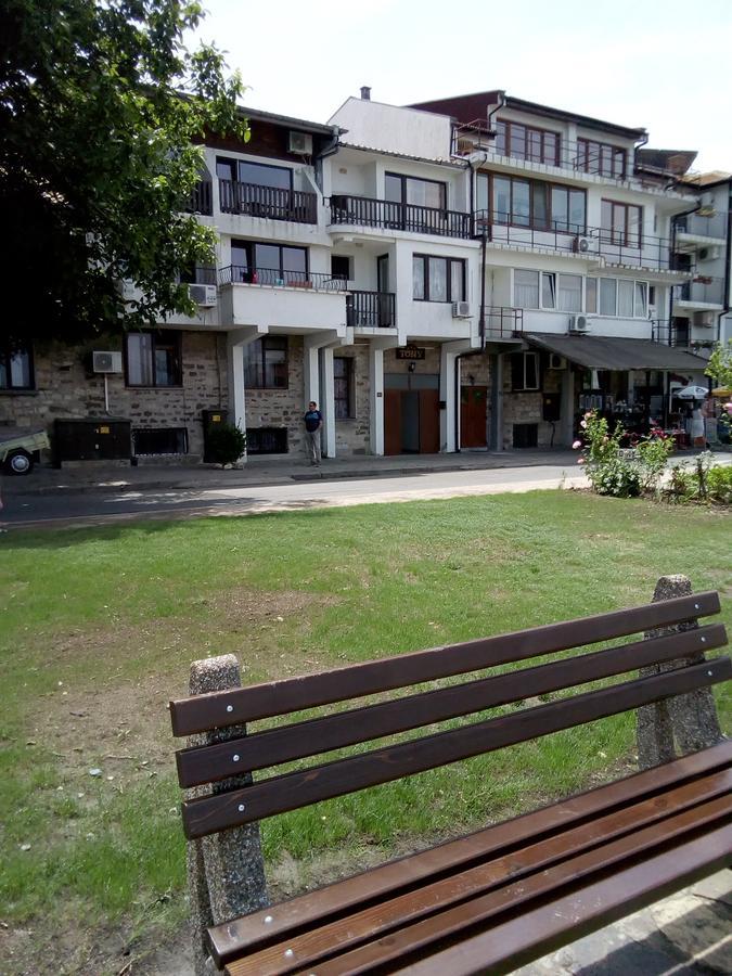 Guest House Tony 네세부르 외부 사진